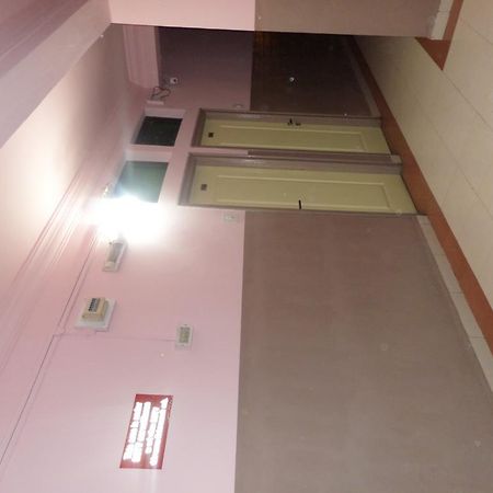 Chalukya Deluxe Hotel Kolhapur Exterior photo
